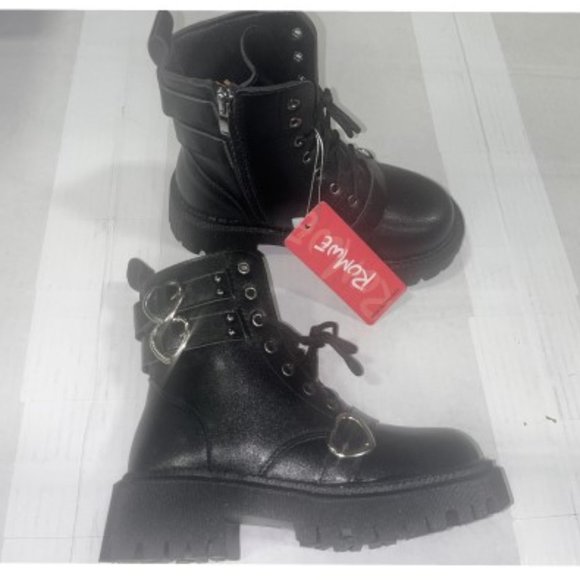 ROMWE Kawaii Heart Buckle Decor Boots (Includes free bonus gift in  description)